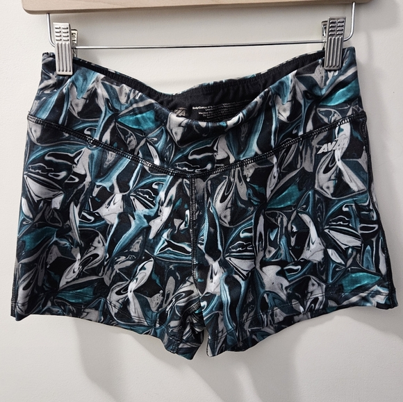 Avia Shorts Sz. M like New. - Picture 6 of 8